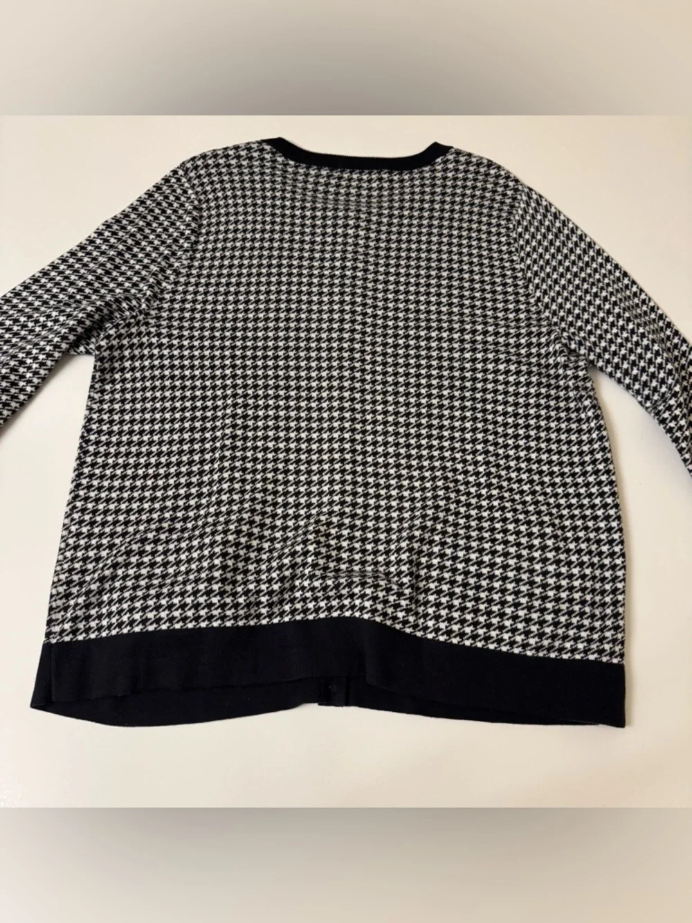 Lands' End Womens Black and White Houndstooth Cardigan Size 1X - Picture 2 of 6